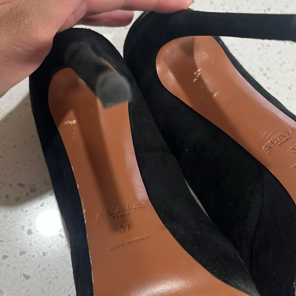 Alaia black suede heels size 37 gorgeous heels